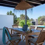 North Shore Villas, Makai, Heated & Shared Pool Holiday home Lajares