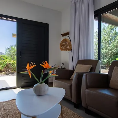 Сasa de vacaciones North Shore Villas, Makai, Heated & Shared Pool Lajares