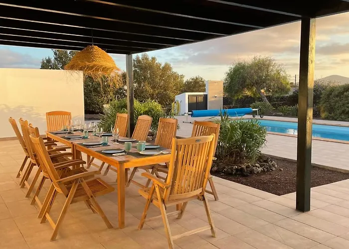 North Shore Villas, Makai, Heated & Shared Pool *