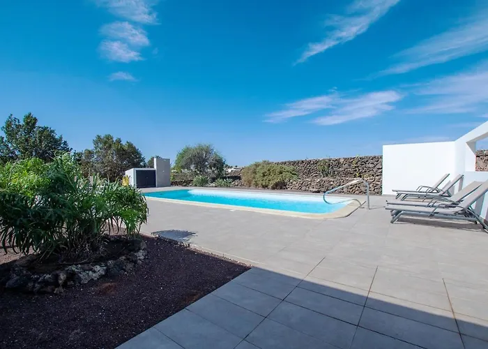 North Shore Villas, Makai, Heated & Shared Pool *