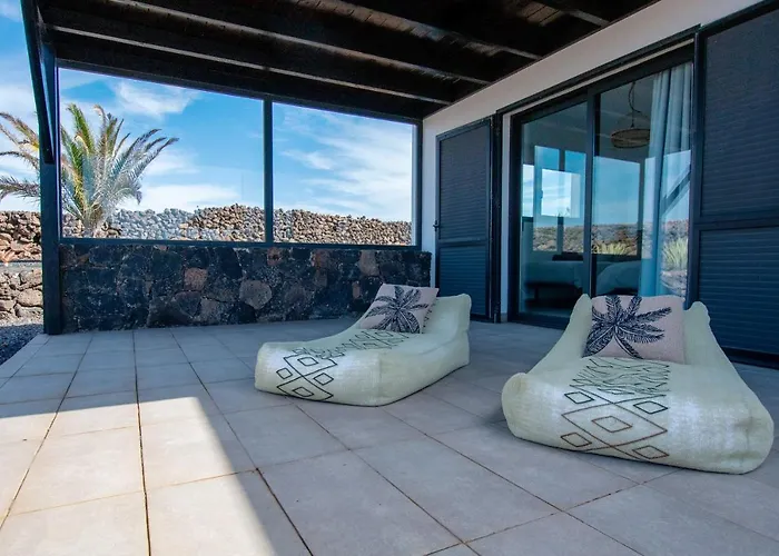 North Shore Villas, Makai, Heated & Shared Pool