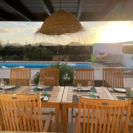 North Shore Villas, Makai, Heated & Shared Pool * Lajares