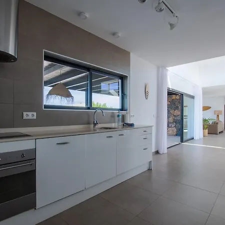 North Shore Villas, Makai, Heated&shared Pool Lajares