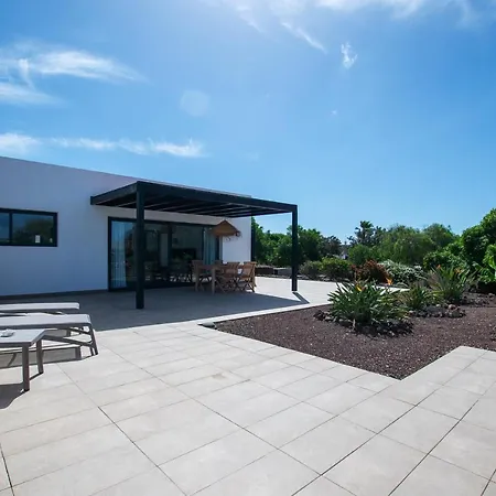 North Shore Villas, Makai, Heated & Shared Pool * 라하레스