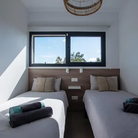 North Shore Villas, Makai, Heated & Shared Pool *