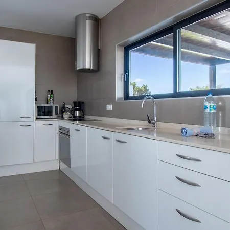 North Shore Villas, Makai, Heated & Shared Pool 度假居